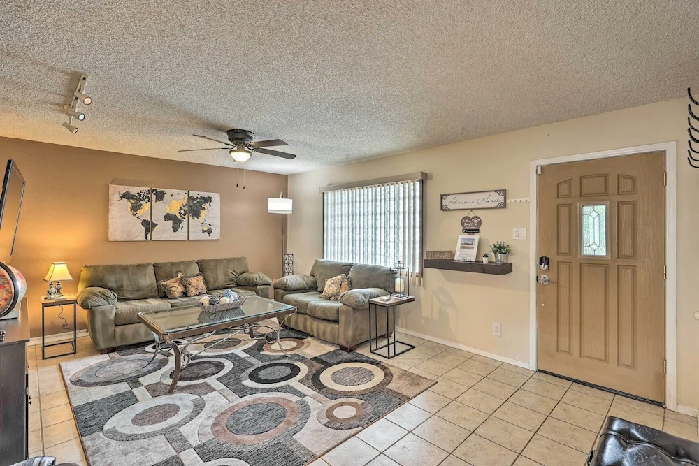 Family Friendly! Poolside Desert Oasis in Glendale