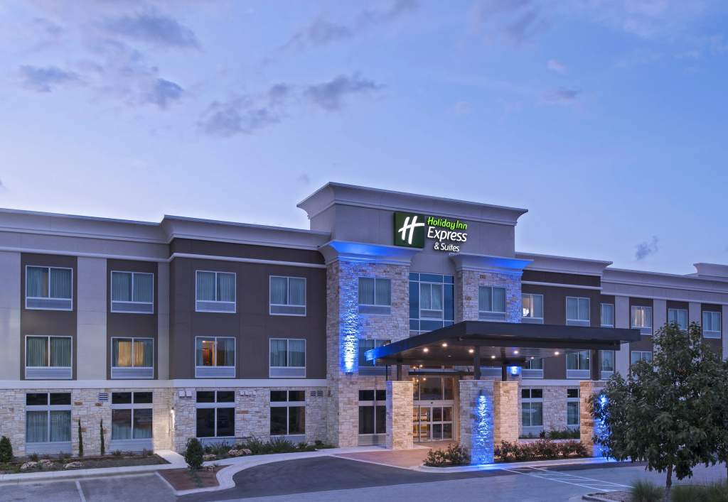 Holiday Inn Express & Suites Austin NW - Four Points by IHG