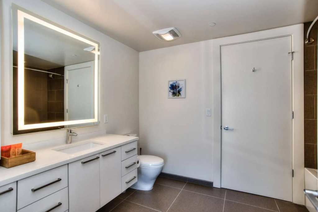 Furnished Apartments on Pine Street