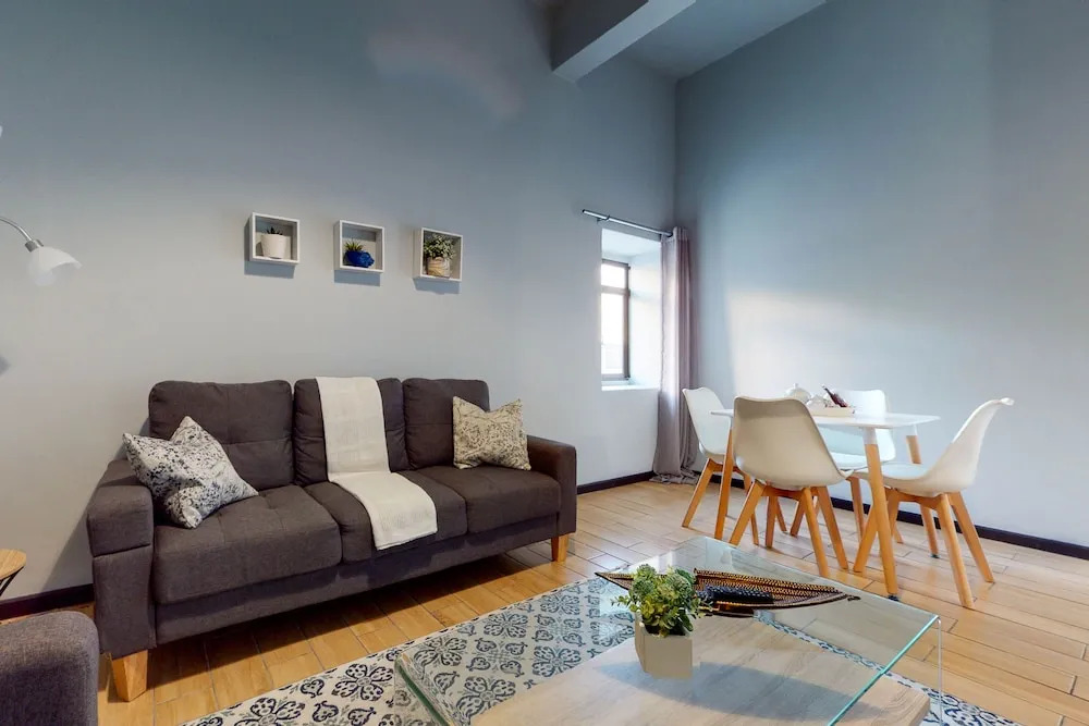 Heriot Apartment 122