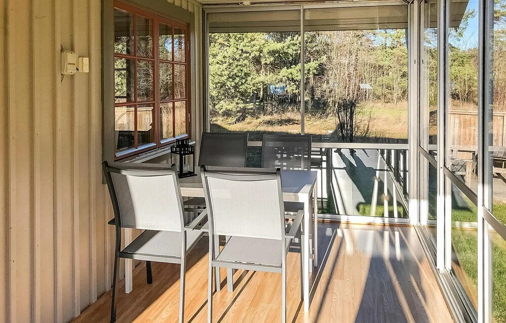 Amazing Home In Mönsterås With Kitchen