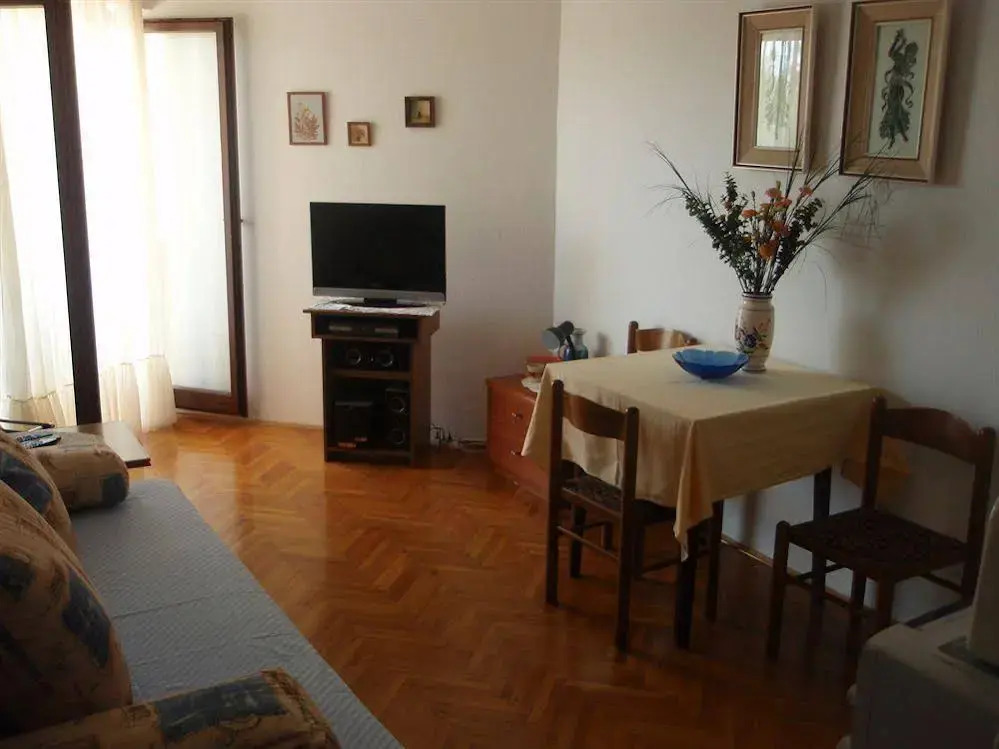 Villa Fani - Apartments And Rooms