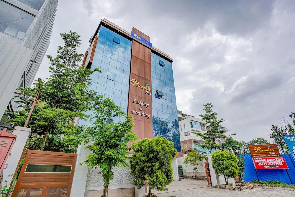 Paradise Inn by OYO Rooms