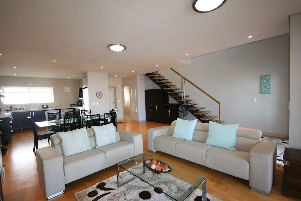 Knightsbridge Luxury Suite in Century City by CTHA