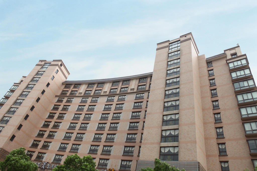 Eastern Garden Service Apartment