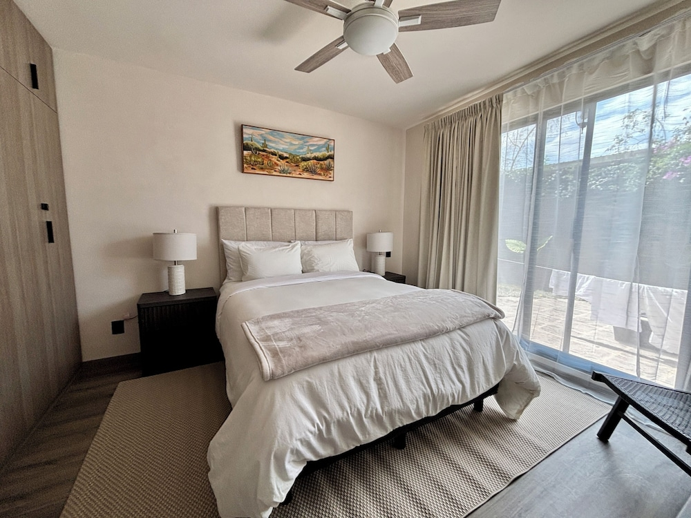 Private Hot Tub - 5BR in Nueva Escondida