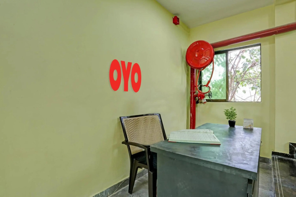 OYO 70016 Om Sai Ram Residency