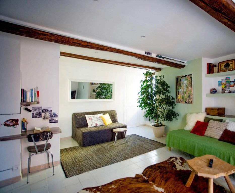 Nasri Sabra - Temple Apartment 0
