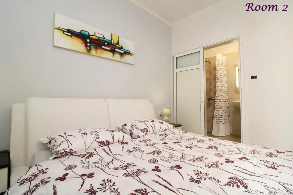 Old Town Rooms and Apartment