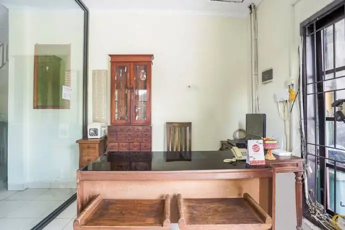 OYO Life 90835 Bagus Jaya Residence