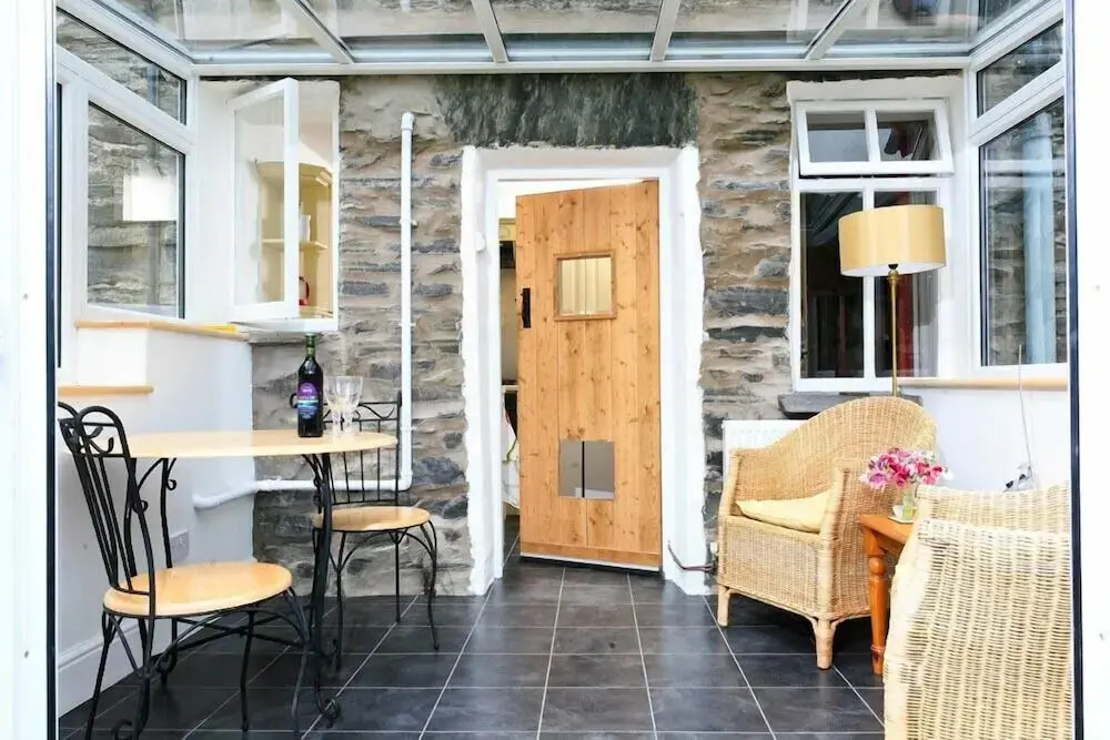 Stone Cottage at Staveley