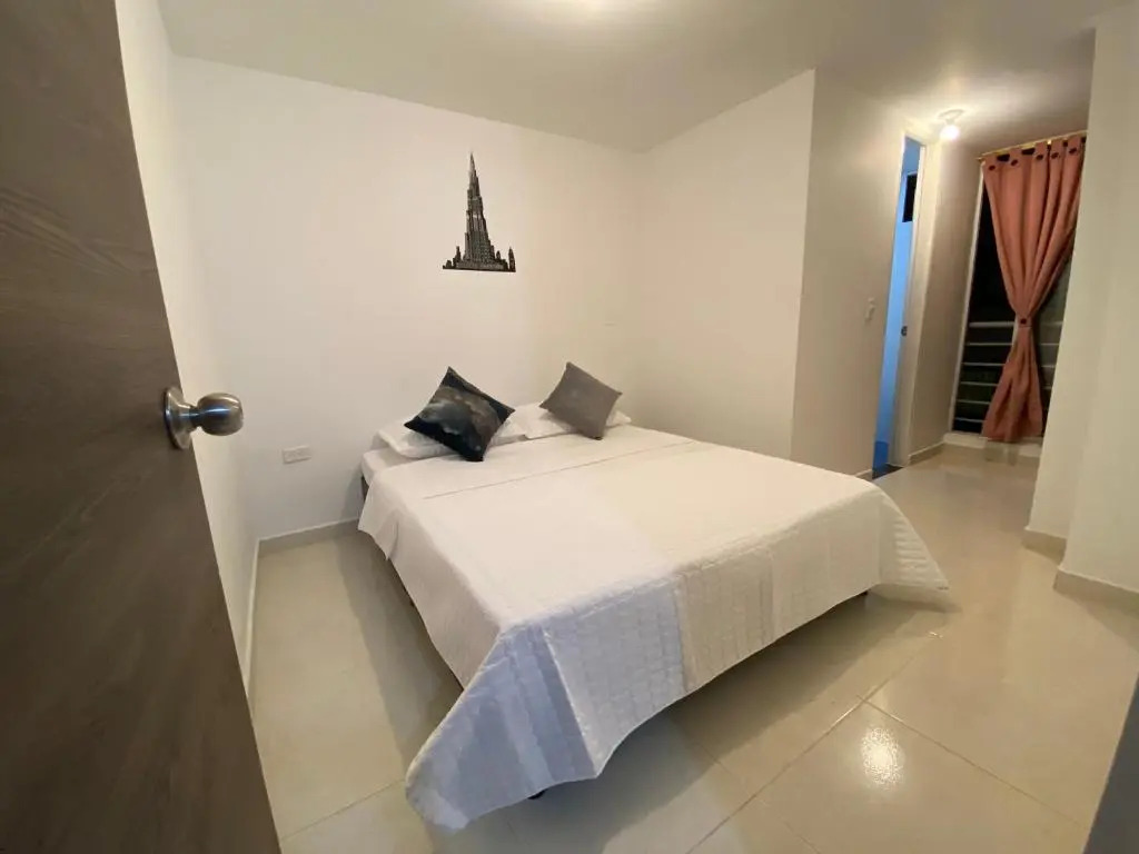 APARTAMENTO EN SAN GIL LAS TORRES ApartaSuites 3 habitaciones