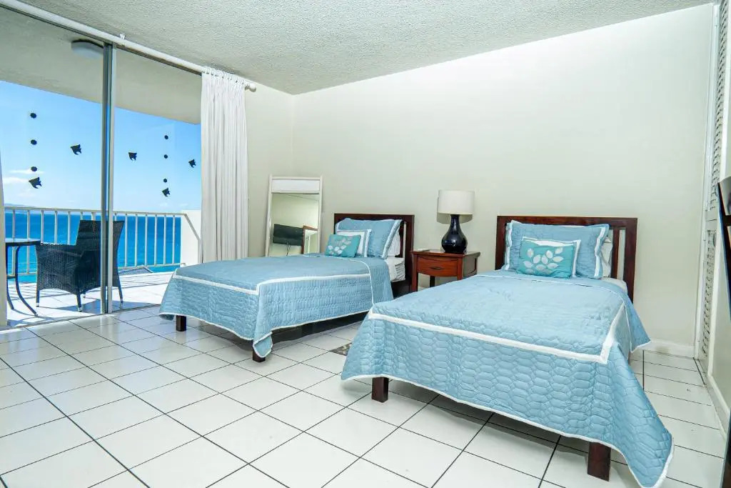 Welcome to stunning Ocean Views at Studio 503
