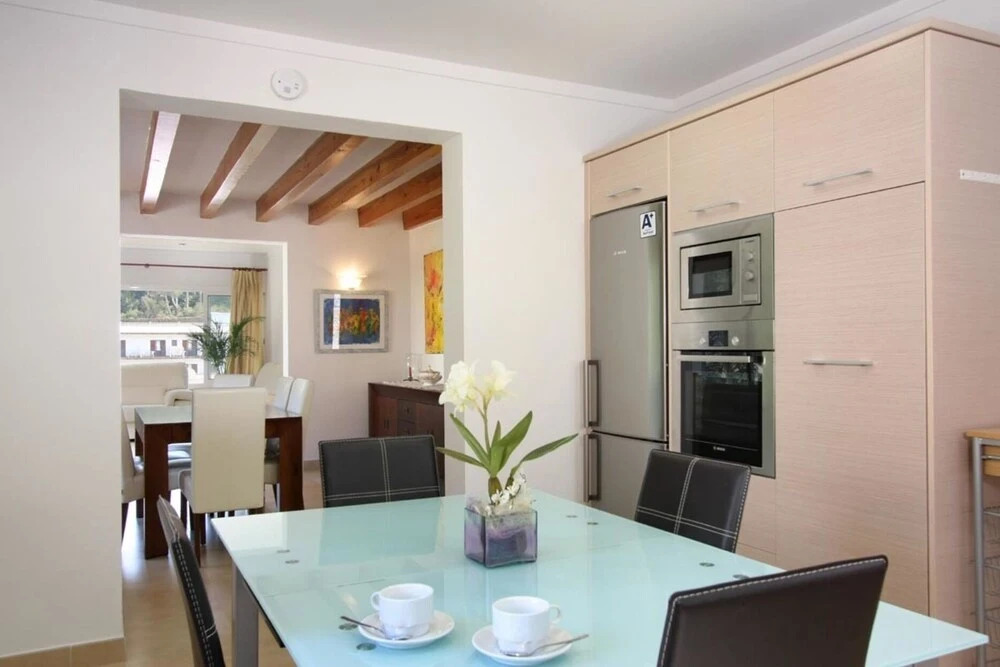 Villa - 4 Bedrooms with Pool and WiFi - 103196