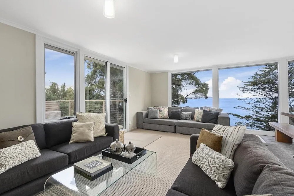 Hidden Bay - 5 BR luxury waterfront