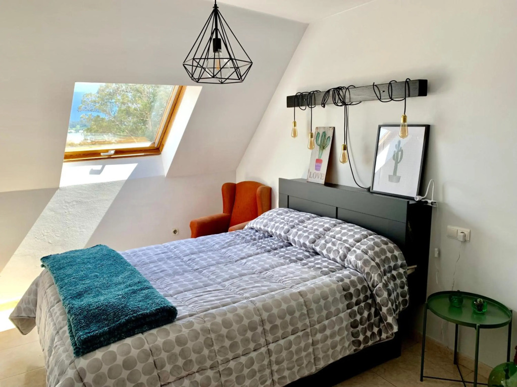 Apartamento a 50 m de Playa-Jardín. Boiro