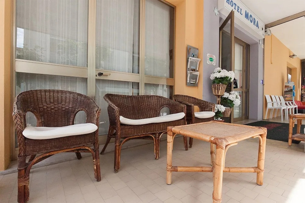Hotel Mora
