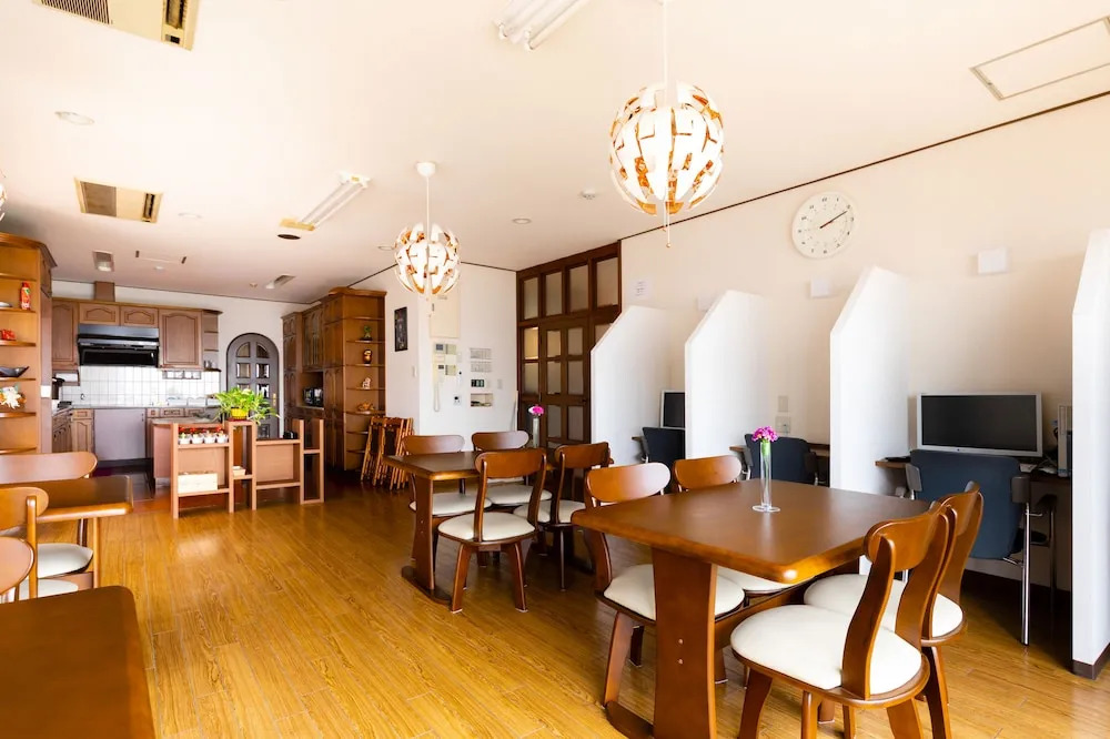 Yolee Guest House