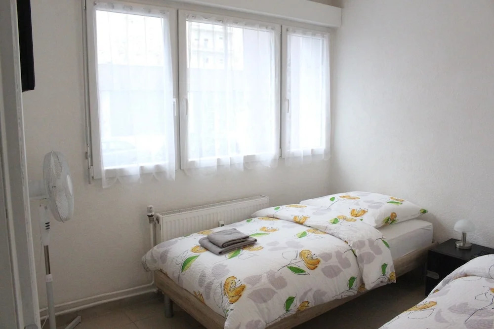 Studios near Gare SNCF - RM 86
