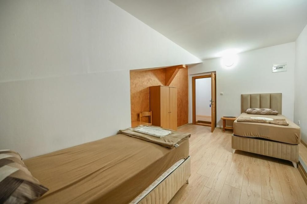 Hostel Izvor