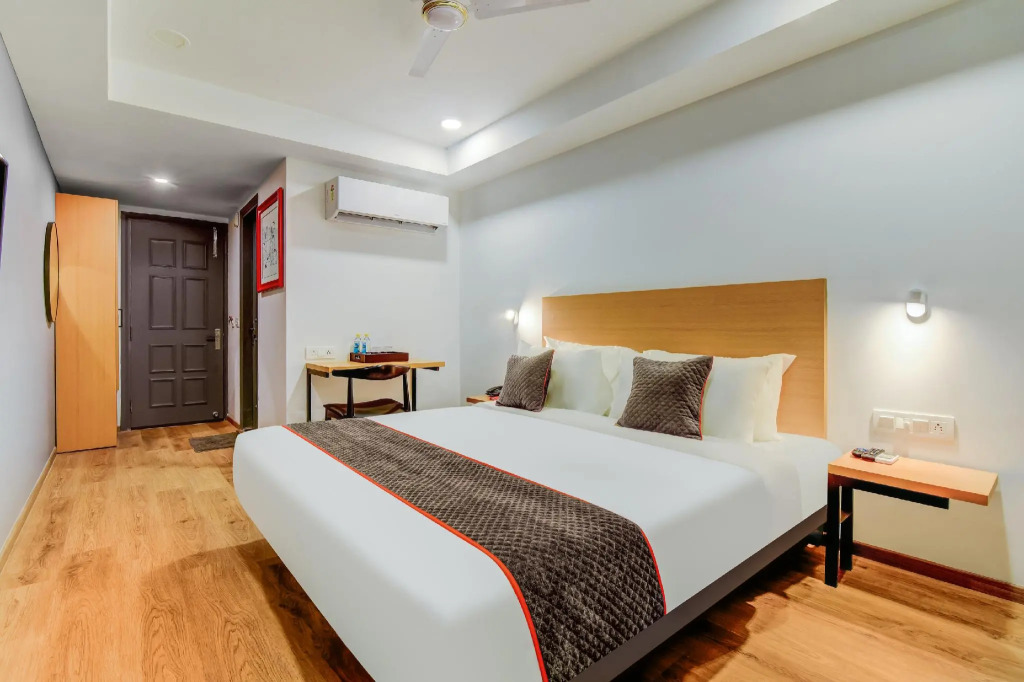 OYO Townhouse 115 Patel Nagar