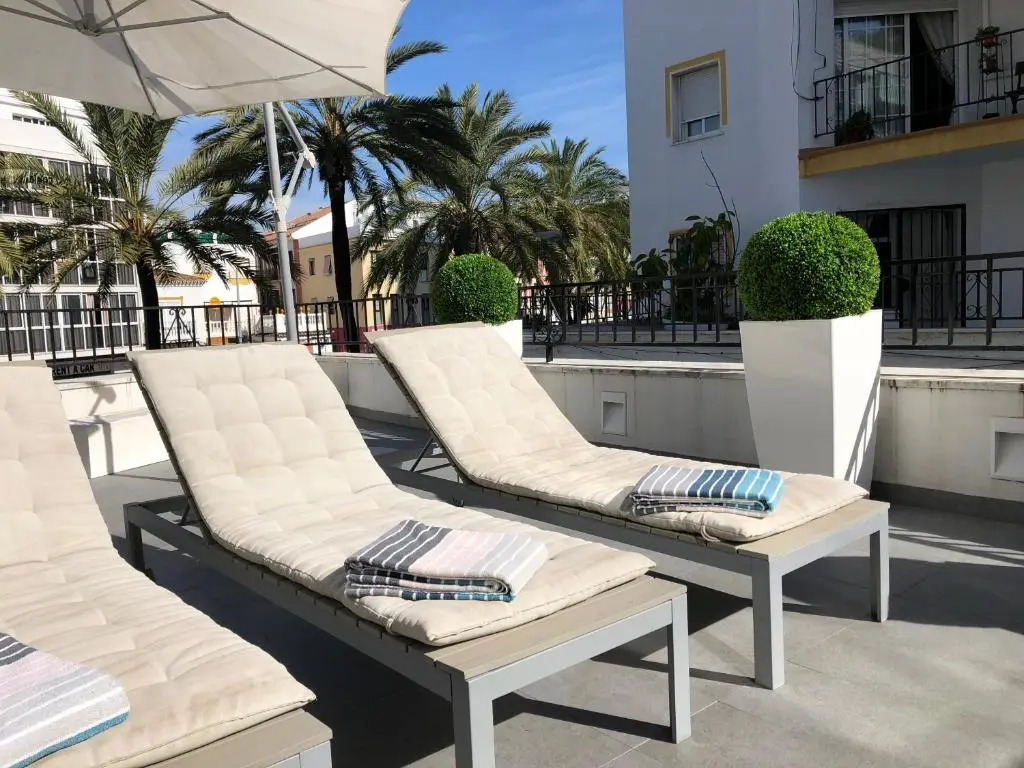 Next to the Historic Marbella-100m. from beach - Modern Nordic deco