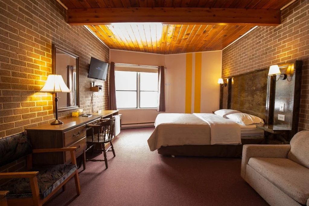 Wheelhouse Motel