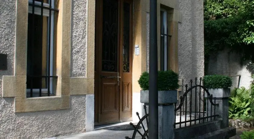 Suite 25a