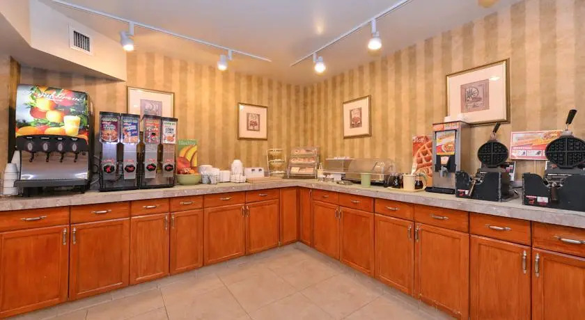 Quality Inn & Suites San Diego East County