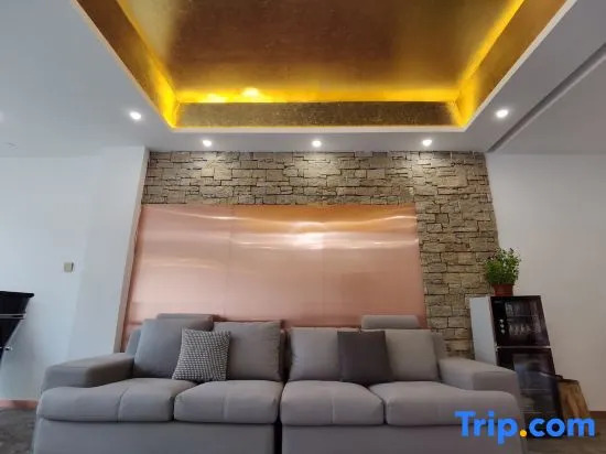 Xiangbo Bowen Travel Has A Mining Homestay At Home