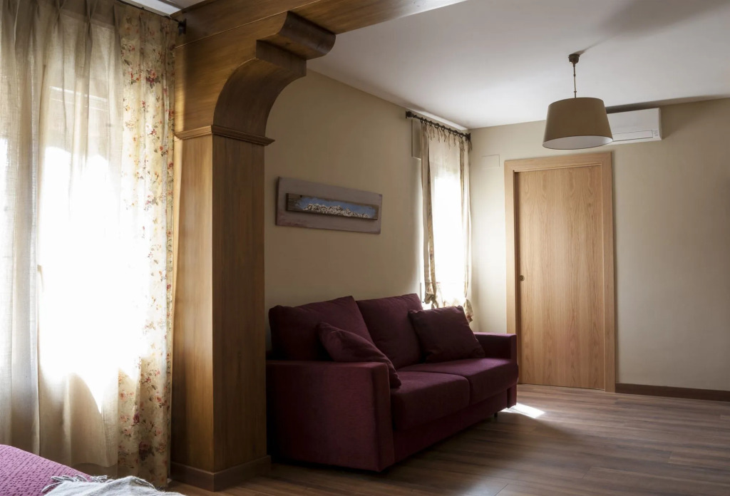 HOSTAL RIO ARA BELLOSTA by Vivere Stays