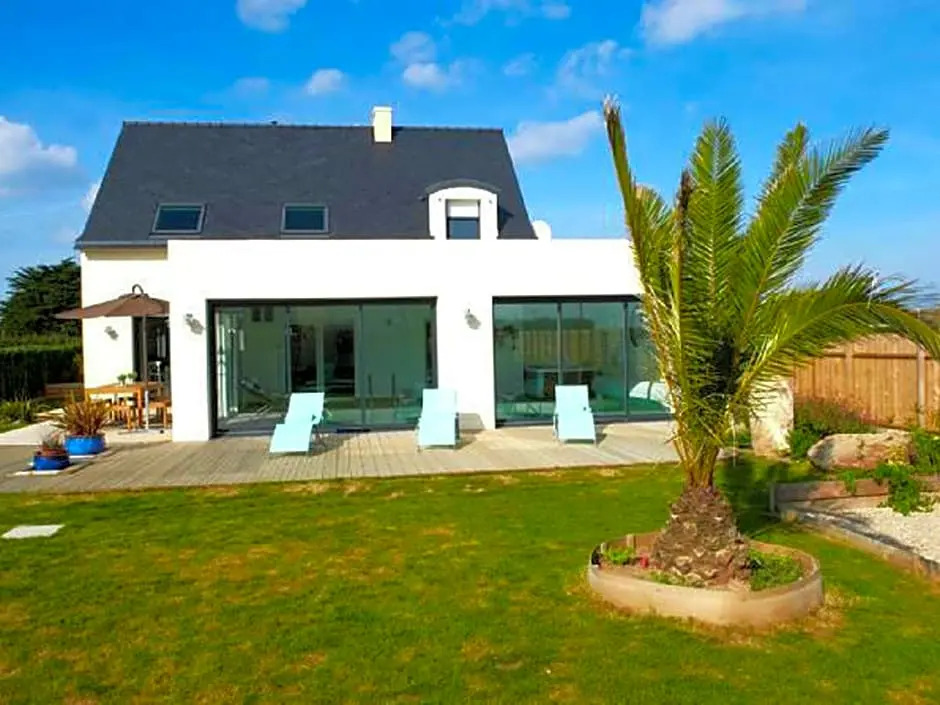 Modern villa in Plouneour-Trez  with private pool