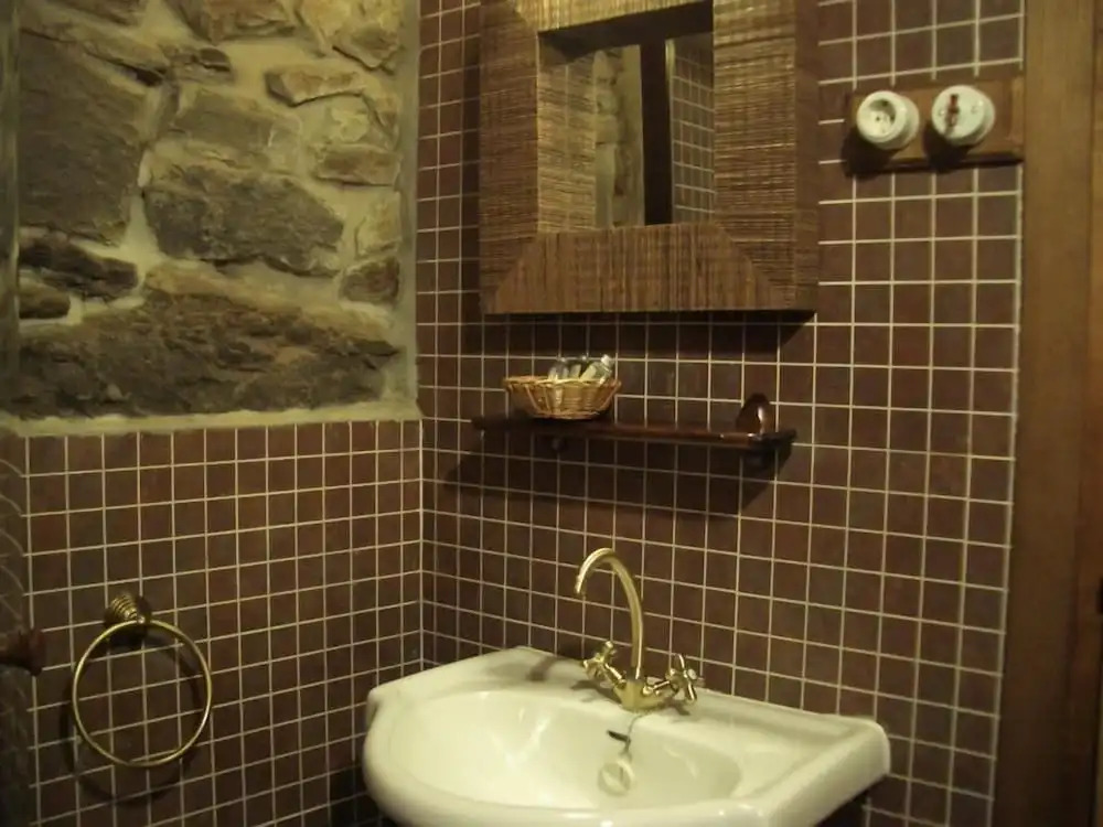 Hostal De Montaña La Aldeya