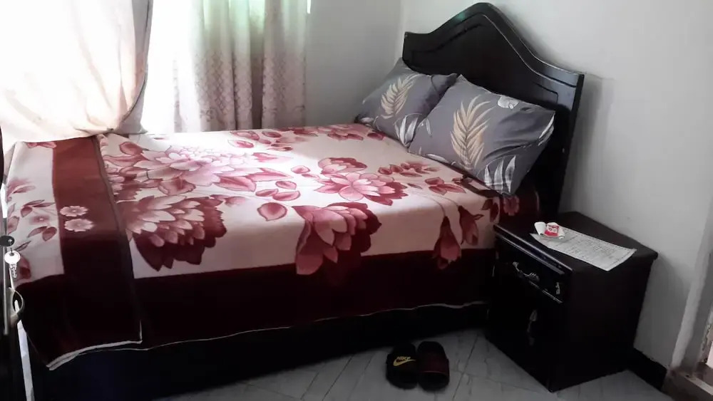 mELaT Guest House