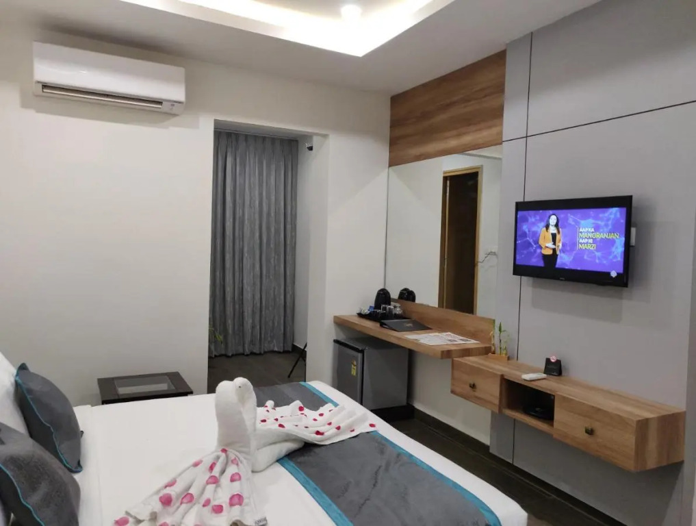PARK IRIS HOTELS, MG Road