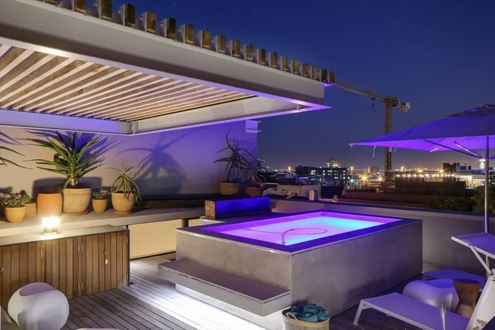 Designer Apartment With Easy Access to the City 155 Waterkant