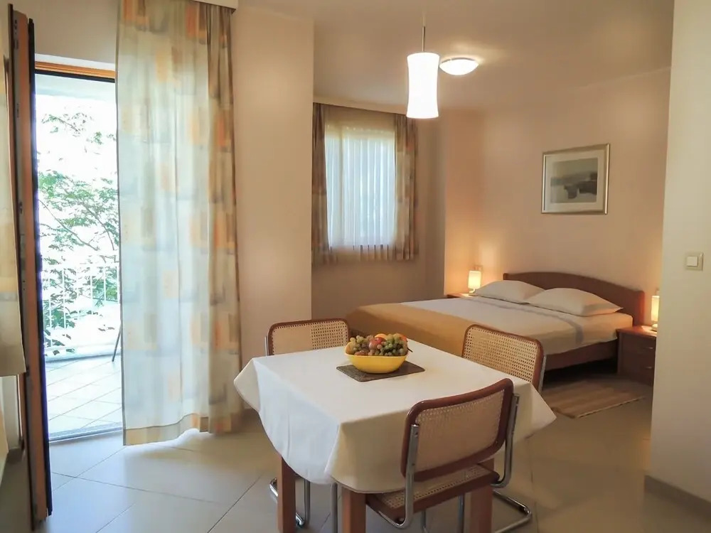 Smilja - 150 m From Pebble Beach - SA3