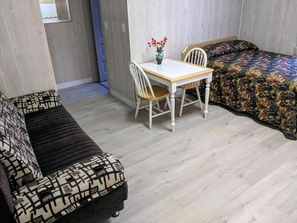 Oakview Hotel