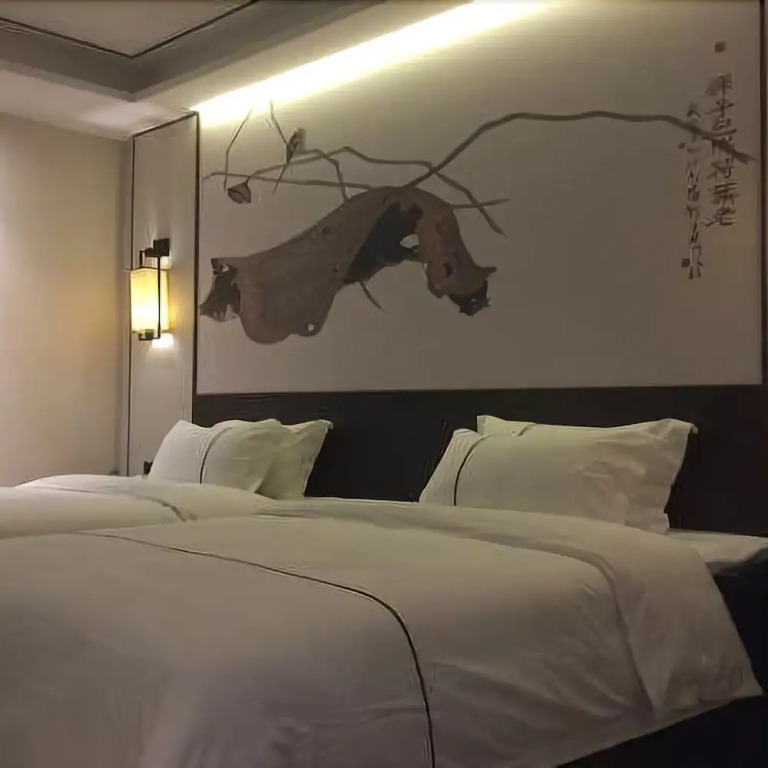Golden Hotel