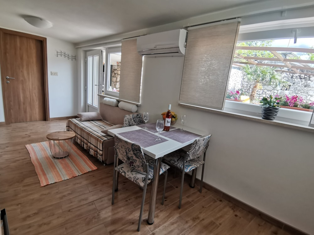 Apartment Maja