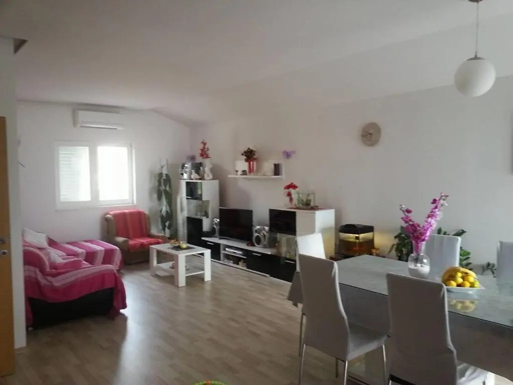 Apartment Oaza Mira