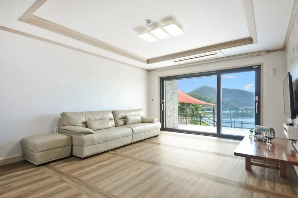 Geoje Noelbada Pension