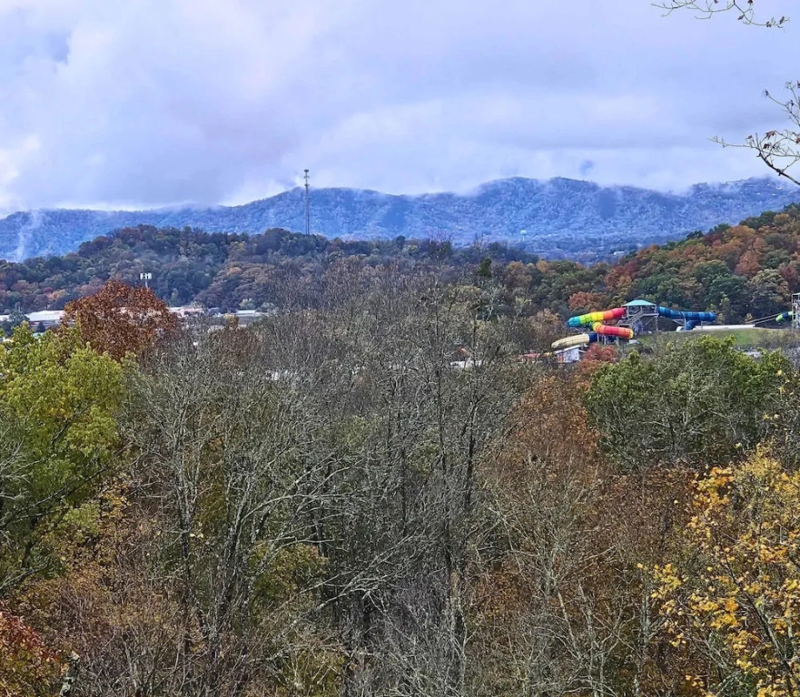 NEW 12br Lux Lodge Private Pool-mtn Views