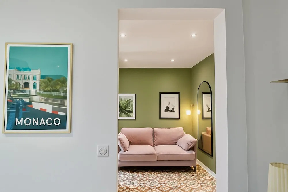 Beausoleil Charming Apartment