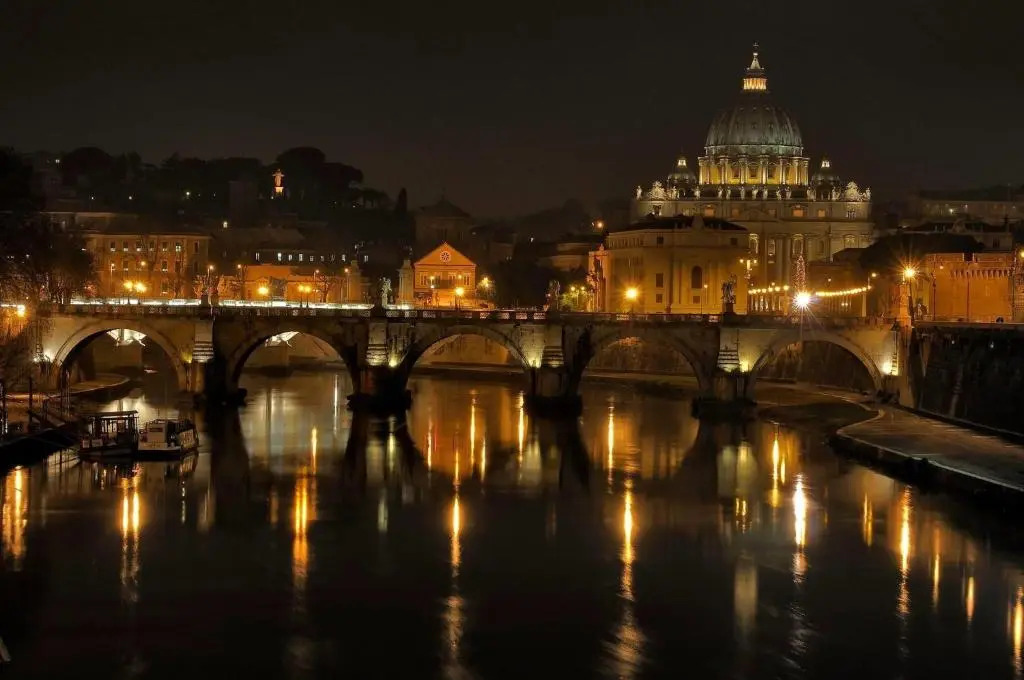 4 Vatican Rooms