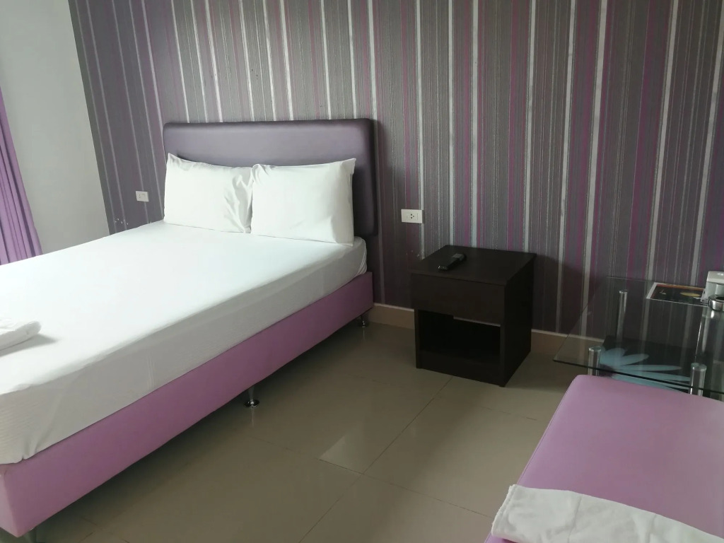 The Fahsai Resort