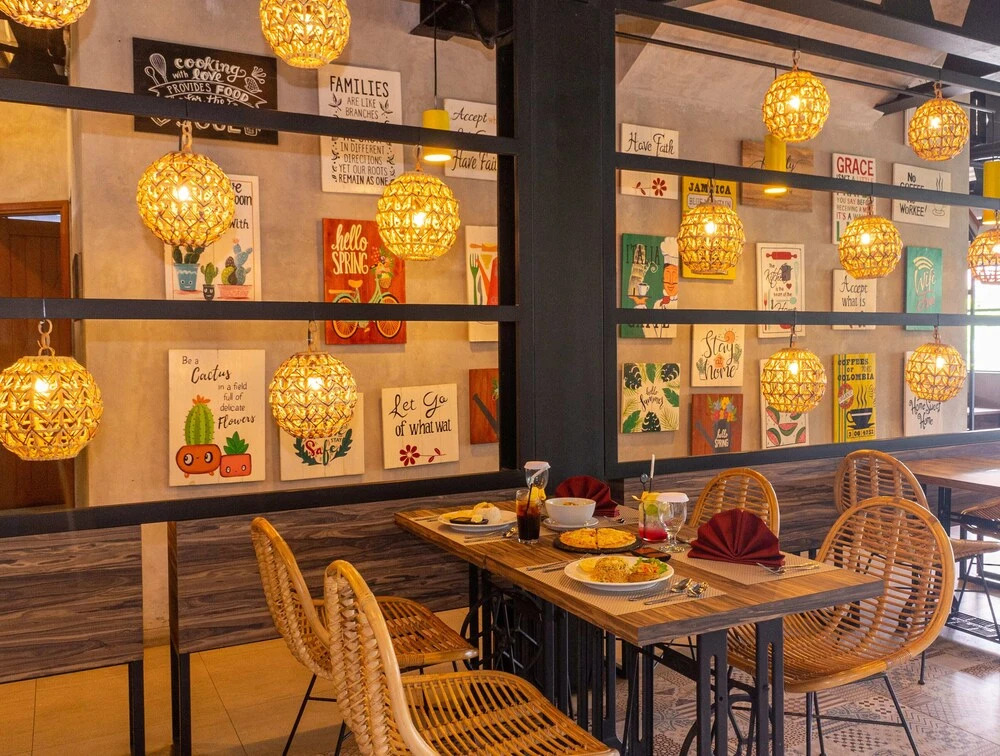 Summerville Hotel & Coffee Shop