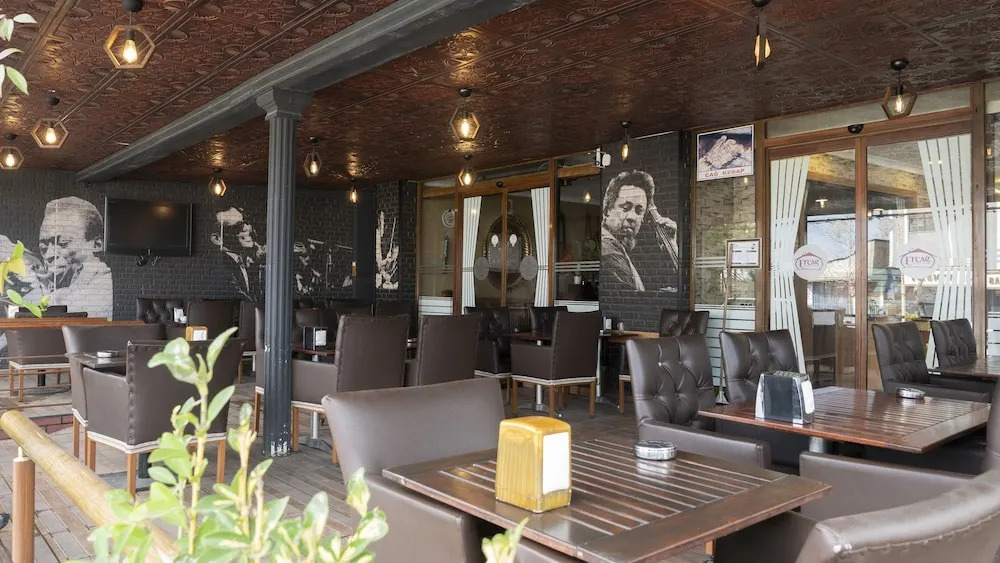 Ers Li̇fe Ai̇rport Hotel