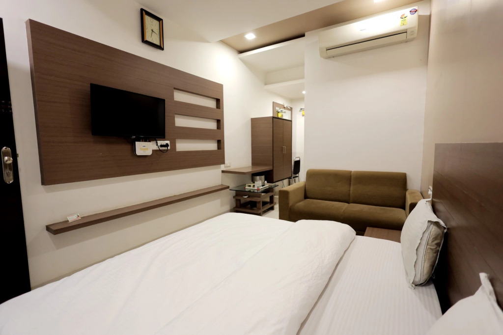 Hotel Grand Paradise