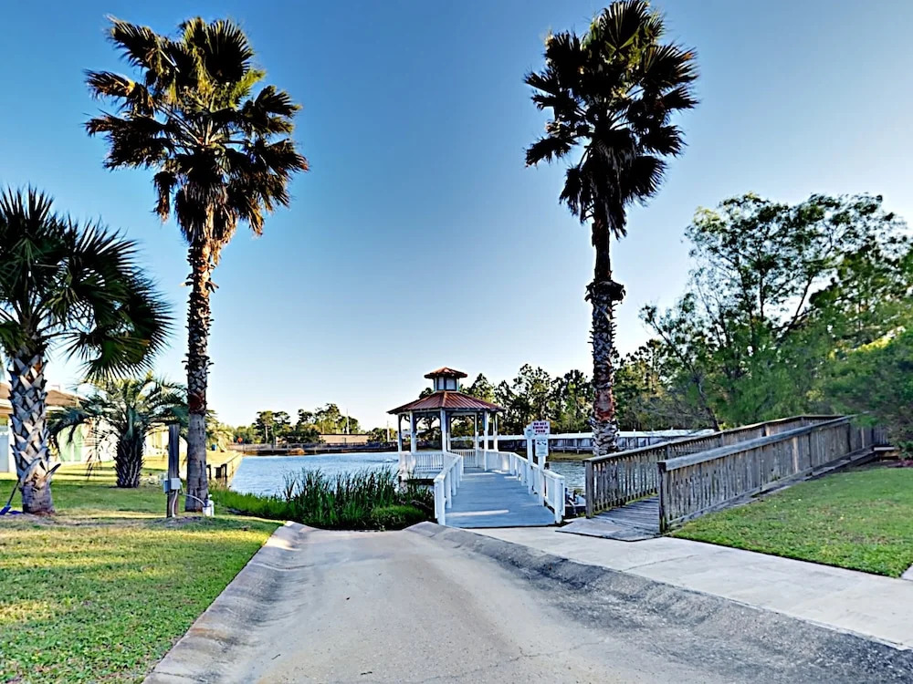 New Listing! Coastal Charmer W/ Luxe Amenities 3 Bedroom Condo
